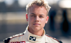 Nicklas Oscarsson tar nästa steg – 18-åringen klar för STCC Nicklas Oscarsson tar nästa steg – 18-åringen klar för STCC